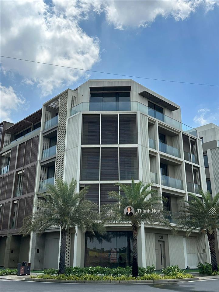 Bán nhà phố thương mại soho kđt the global city, căn góc mặt đường lớn 20m, giá vô cùng hấp dẫn