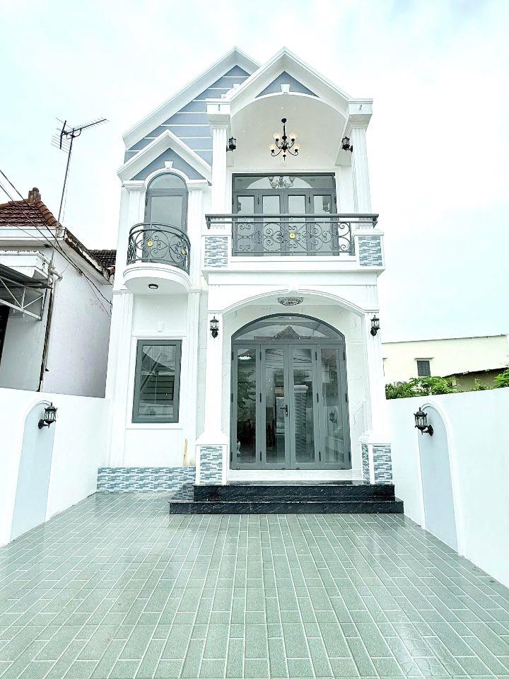 Bán nhà mới đẹp-DT110m2-2tầng-3PN- Sân ôtô-vĩnh Phươn-Bắc Nha Trang-chỉnh 3ty