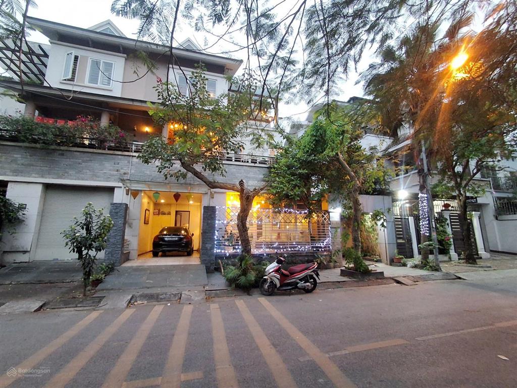Bán biệt thự sài đồng long biên, vỉa hè ô tô tránh kinh doanh 180m2, 4 tầng, mt12m, 49.9 tỷ