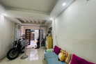 Xe ngủ trong nhà Cách Mạng Tháng 8, Phường 5, Tân Bình, 60m2, 3 tầng, mới, ở ngay, giá bán 8,6 tỷ