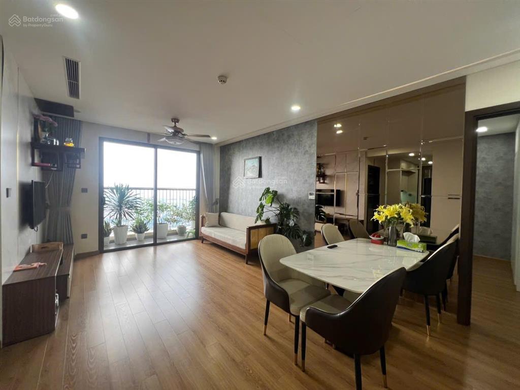 Cần bán căn hộ 135m2 3pn+1 newsky văn quán giá 10,3 tỷkhông gian sống lý tưởng. cc 0969 139 ***