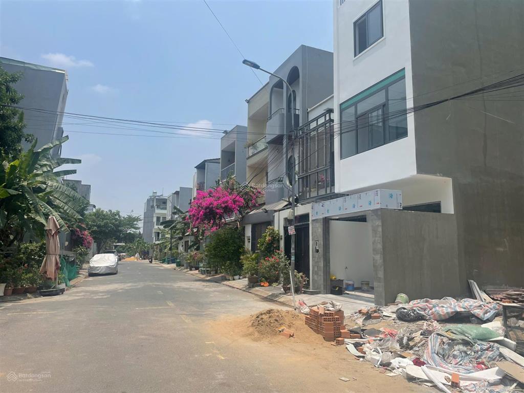 Diamond town (hẻm 68) đường bưng ông thoàn giá 5,3 tỷ