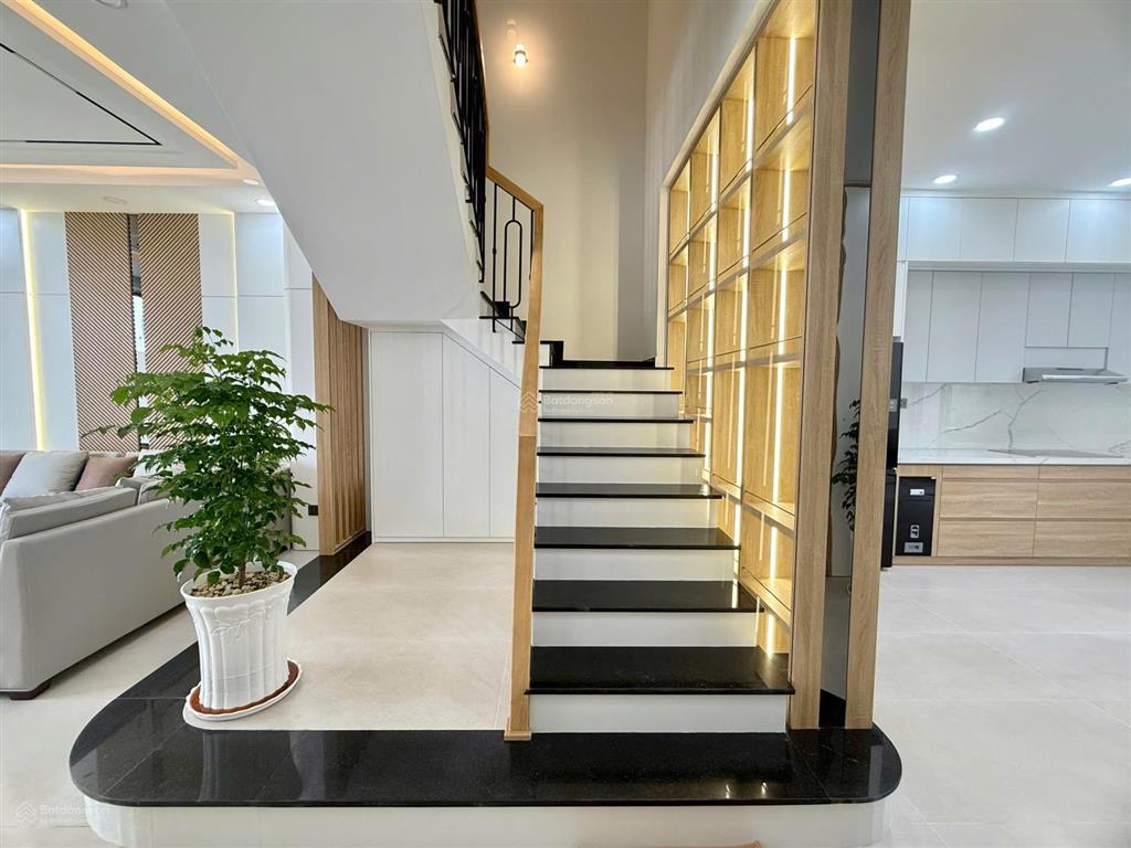 Bán nhà 3,5 tầng full nội thất đẹp gói 5 khu đô thị mỹ gia cạnh sông quán trường giá chủ 8,8 tỷ