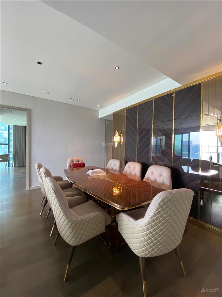 Bán lake 23.02 150m² giá 77 tỷ thương lượng chính chủ, tặng nội thất 5 tỷ, zalo 0937 600 ***