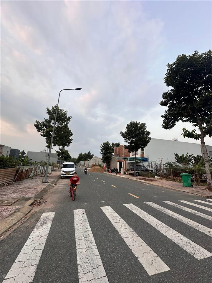 Cần bán đất kdc hội nghĩa sát kcn vsip2 dt 100m² giá 900tr, đường nhựa có vỉa hè sẵn sổ