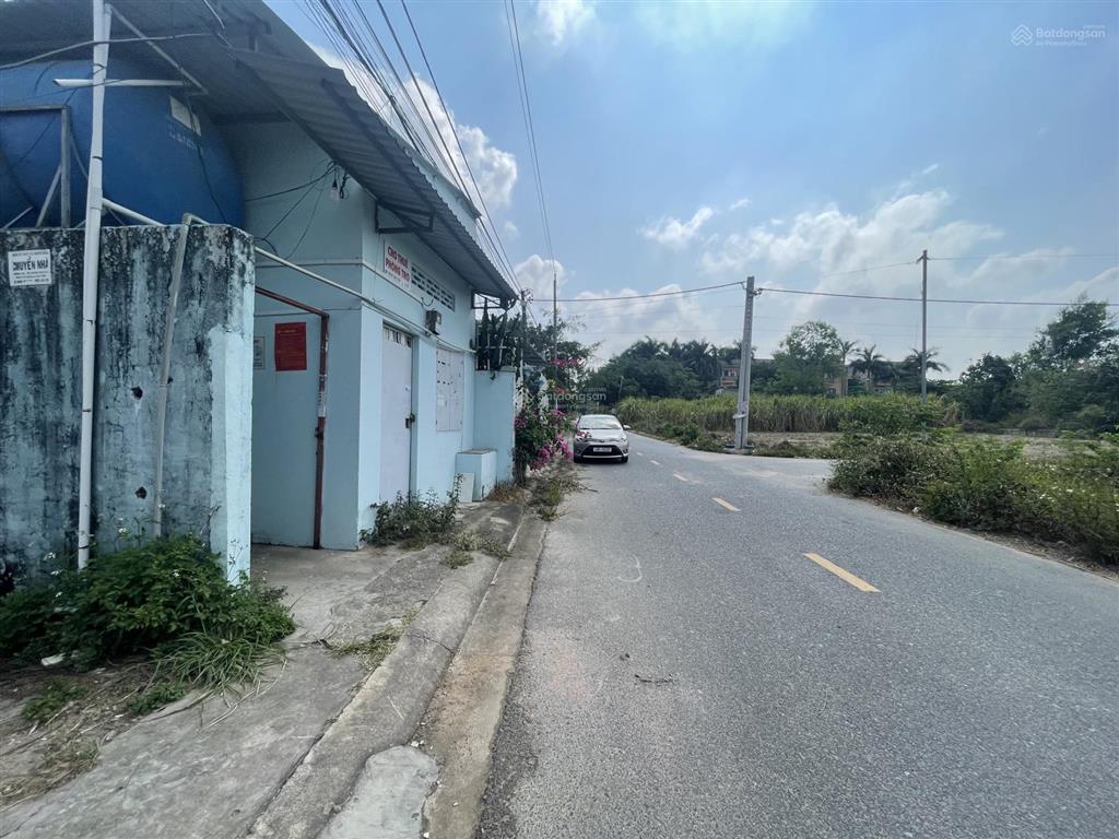 Bán gấp lô đất có 9 phòng trọ ngay kcn 179m2, giá 2.3 tỷ. tài 0707 004 ***