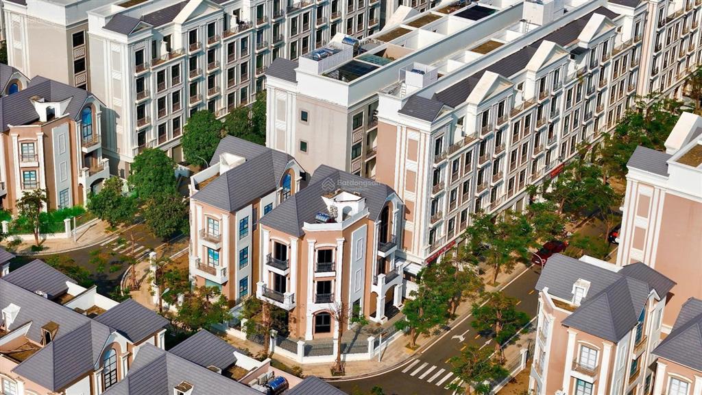 Bán gấp nhà phố 162 m² (xẻ khe thoáng) giá 22 tỷ giá tham khảo tốt trong khu vực