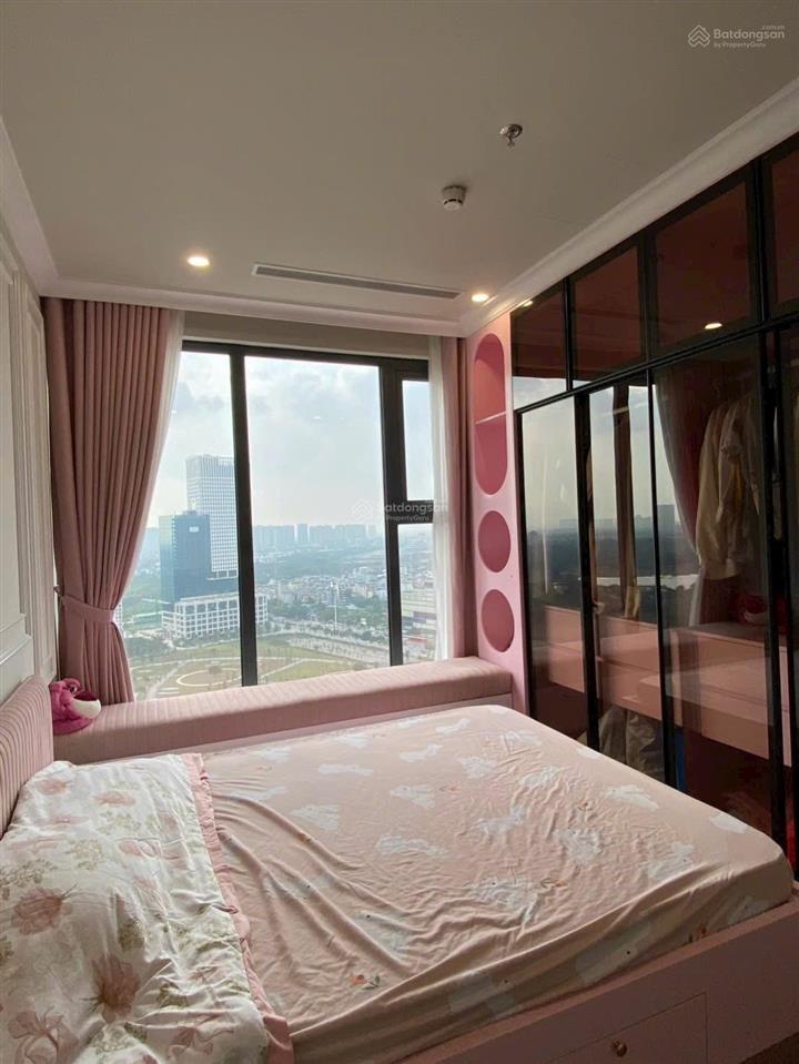114,5 m² 3 ngủ + full đồ chỉ việc xách vali vào ở tầng trung căn góc view công viên siêu relax