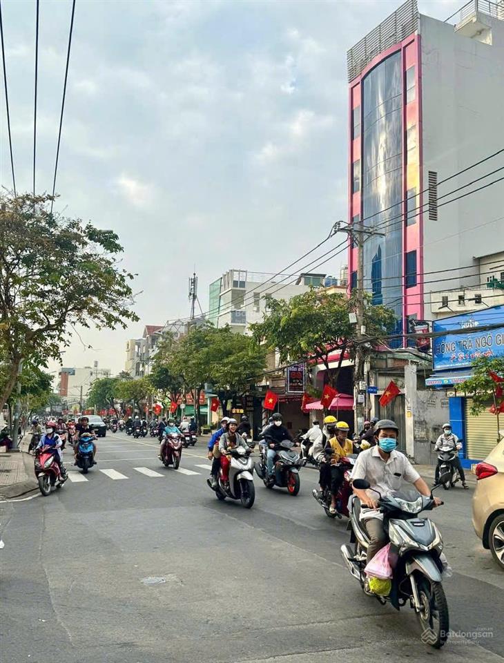 Bán đất mặt tiền kha vạn cân, 800m2 ngang 33 chủ hạ 55 tỷ còn 32 tỷ, cực rẻ. 0917 288 ***, nhận kg