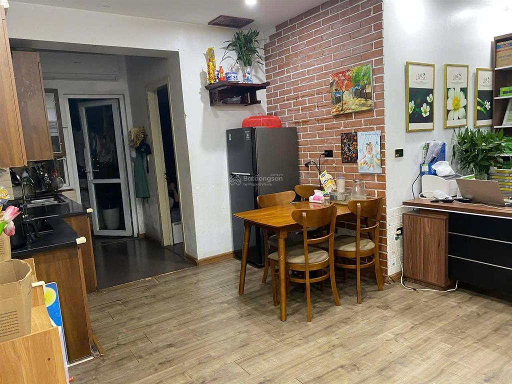 Chính chủ cần bán căn hộ 2 phòng ngủ 62m2 chung cư vp5 linh đàm giá 4 tỷ. 0967 070 ***