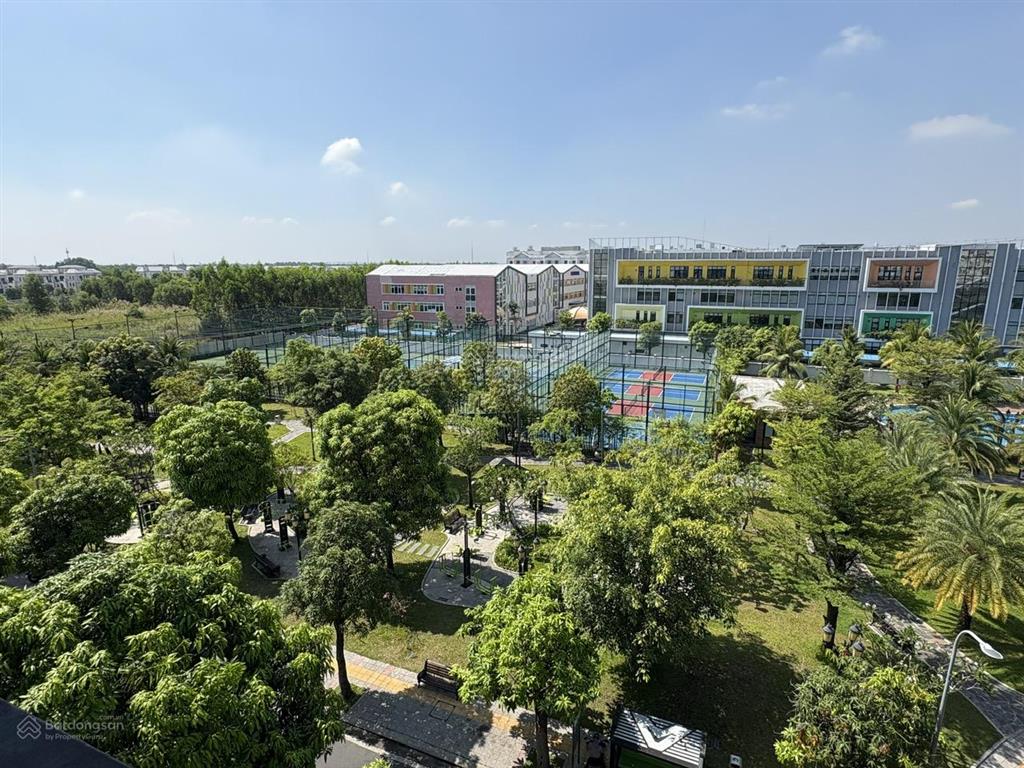 Nhà phố kinh doanh 126m2 vinhomes quận 9 trục chính v3 | hiếm bán | sổ hồng 0901 382 ***