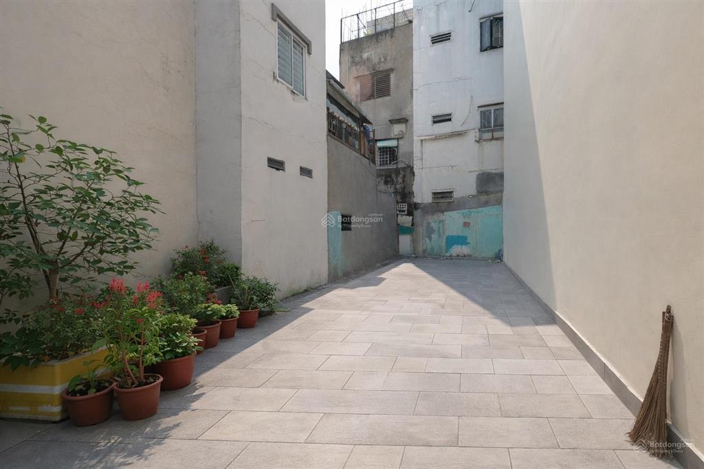 Bán đất trống lê văn sỹ, phú nhuận, 5.5 x 14m, hxh, cho phép xây cao tầng, 7.5 tỷ