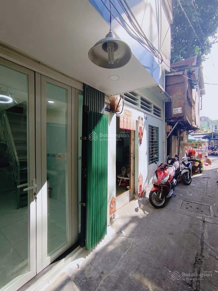 Bán nhà lê đại hành q11 trệt 2 lầu shr nhà đẹp giá hấp dẫn 2 tỷ 480