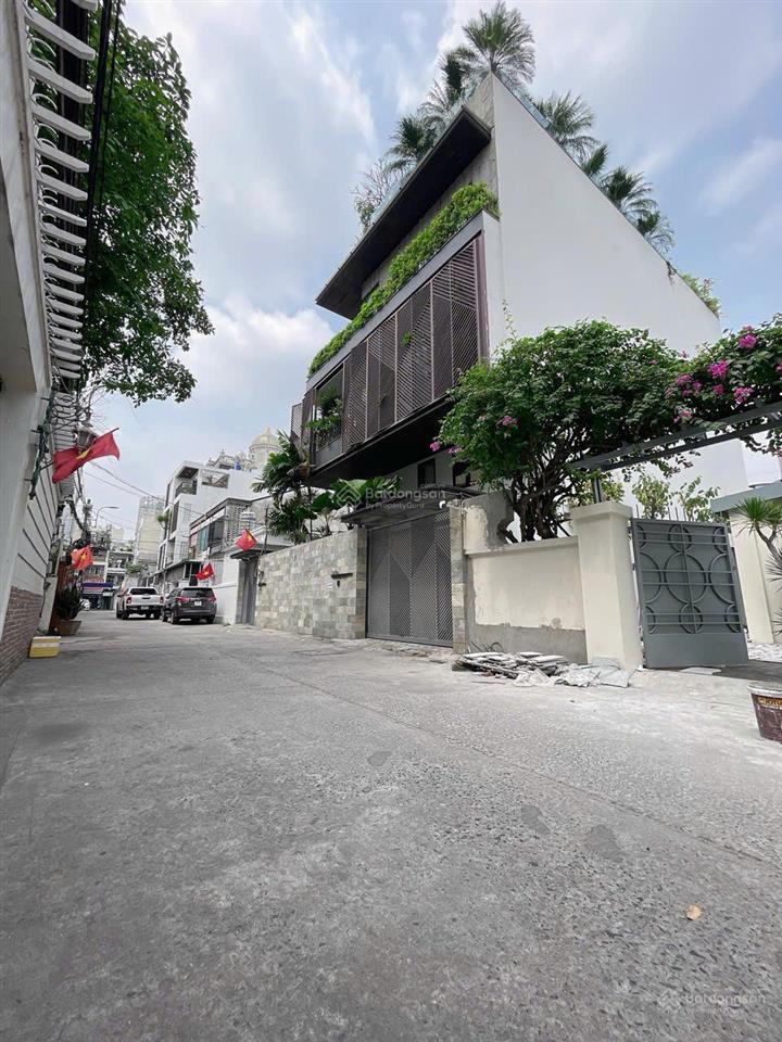 Chủ ngộp giảm gấp! biệt thự hồ bơi quận 1 (13x20m), giá chỉ 25 tỷ không có căn thứ 2
