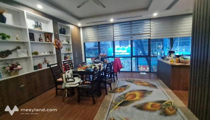 Nhà mặt phố Yên Phụ, Tây Hồ - diện tích lớn – bán đất tặng nhà 5 tỷ