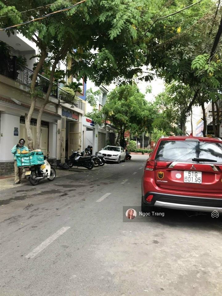 Chủ cần nhượng lại lô đất xây cao 7 tầng kiên cố 4.2 x 17m (công nhận đủ 69m2) ngay dương quảng hàm