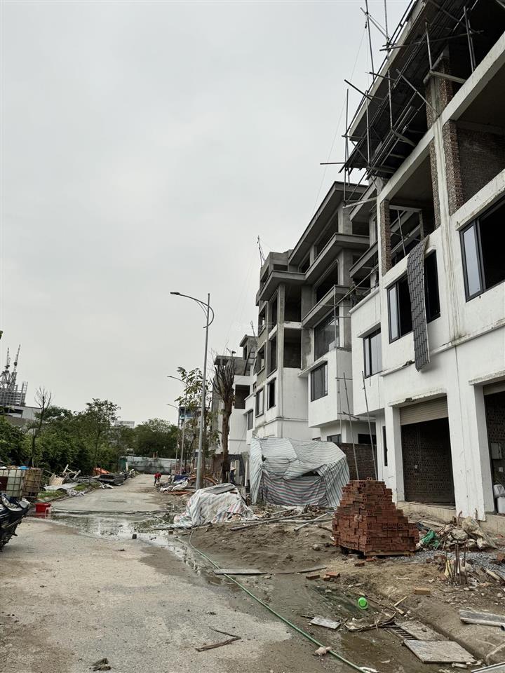 Bán nhanh biệt thự vạn xuân(bca), 180m2x tầng, giá 47 tỷ. 0982 105 ***