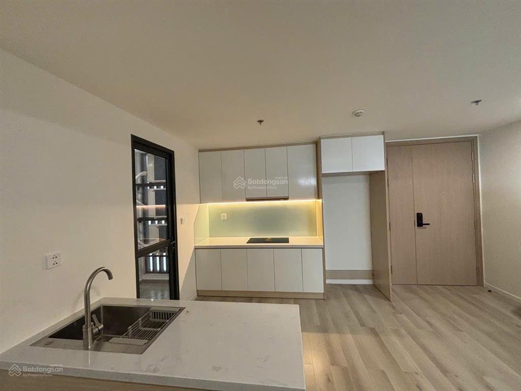Nổi bật bán căn a.0611 lumiere boulevard căn góc, view hồ bơi, nội khu đẹp, 74m2 giá chỉ 4,3 tỷ