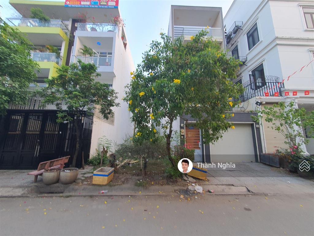 Đất hiếm! 5x22m 110m², xây 4 tầng, đường 12m ô tô tránh nhau, sau lưng bv lê văn thịnh chỉ 11.5 tỷ