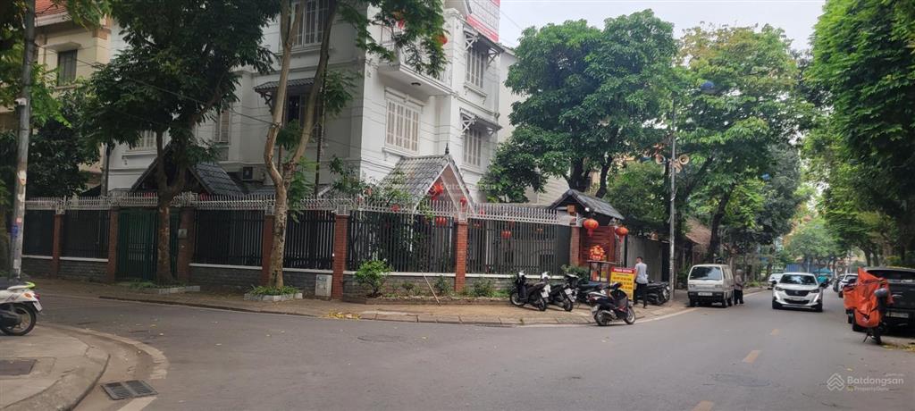 Chính chủ bán bt đơn lập bt5 dt 200m trục đường chính 200m. khu đt bắc linh đàm