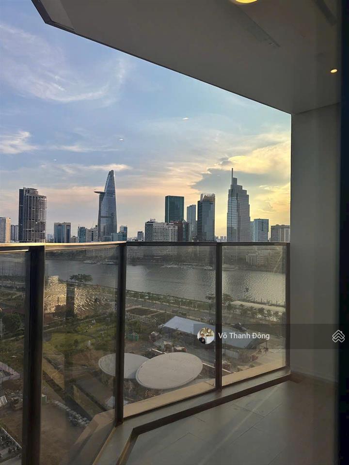 Bán 2 phòng ngủ 70m² the opera residence view sông q1, view pháo hoa, giá cạnh tranh chỉ 28 tỷ