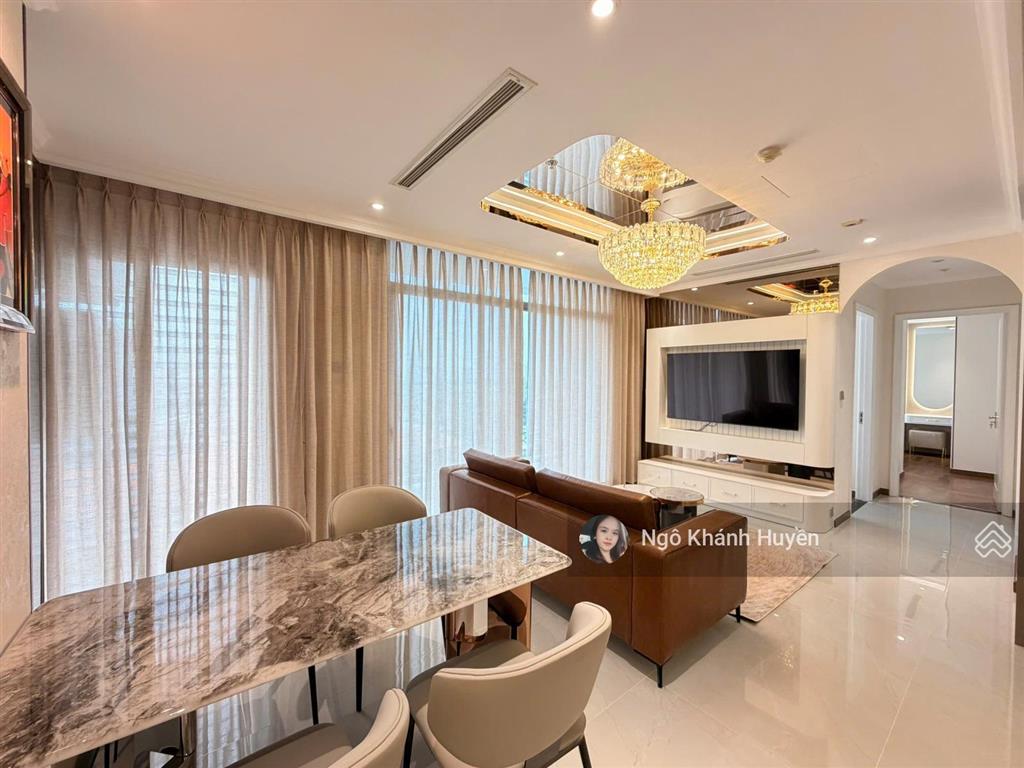 Tuyệt phẩm cần bán căn 2 phòng ngủ luxury view sông tại vinhomes central park