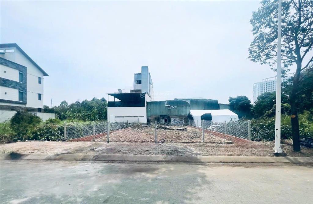 Chủ bán gấp lô đất biệt thự 200m2 mặt tiền sông có bờ kè trước nhà đẹp thoáng mát chỉ 9 tỷ 8
