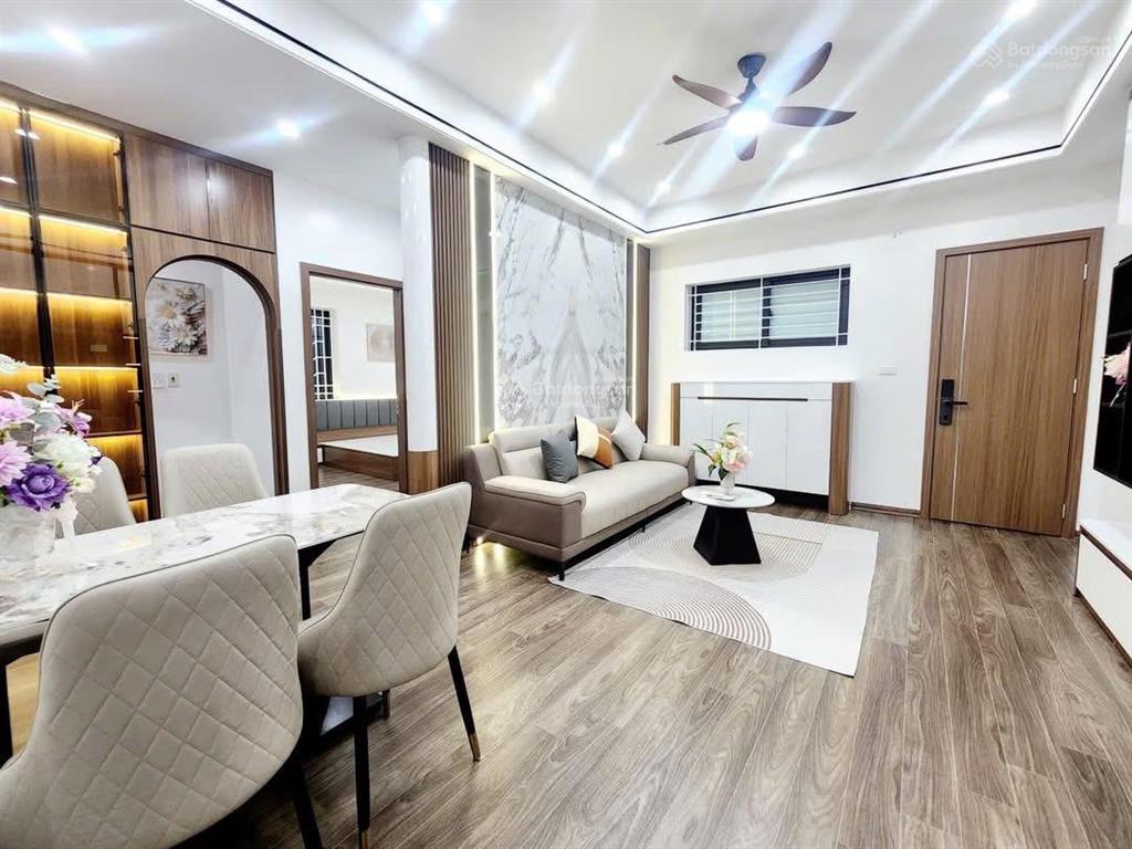 Bán chcc helios tower 75 tam trinh, giá 5,25 tỷ, dt 62m2, 2pn, 2vs, full nội thất, bao sang tên