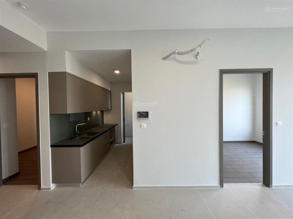 Bán gấp sổ sẵn westgate 2pn 60m2, giá 2,69 tỷ, full 102%, view ngoại khu, giá tốt dự án