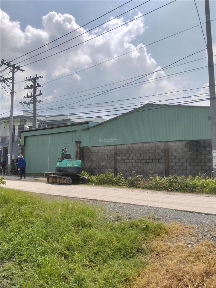 Kho xưởng 1400m2 có 300m2 thổ cư tân bửu đường container
