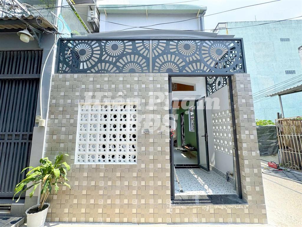 Căn góc 2mt hẻm kdmb 1151 htp hẻm thông