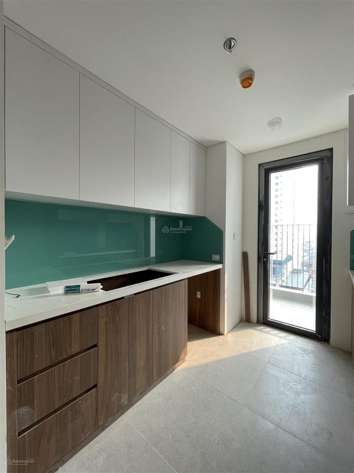 Bán gấp căn góc 3pn 96m2 view hồ xem pháo hoa, cc grand sunlake. giá 5,8 tỷ