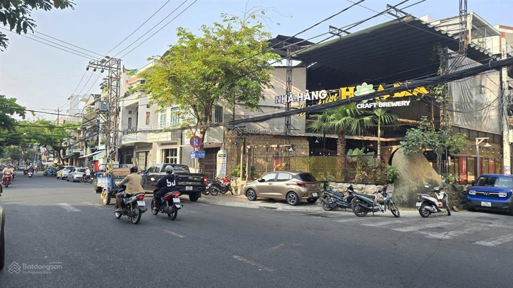 Lô mặt tiền đường trần nhật duật phía đối diện là trần nguyên hãn. giá 12,8 tỷ