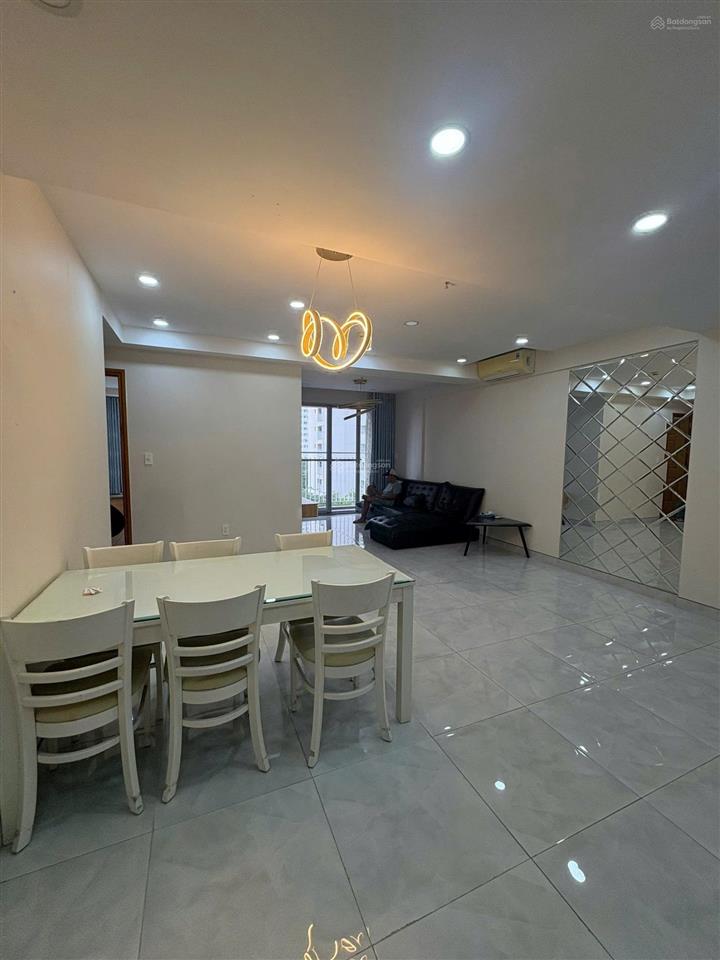 Chính chủ bán căn hộ scenic valley 71m2 giá 7,1 tỷ full nội thất. 0932 747 *** thành tâm