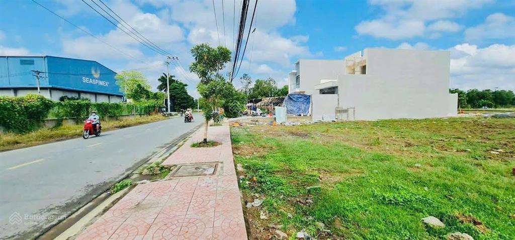 Bán rẻ 85m2 đất ở đường hoàng phan thái xã bình chánh, giá chỉ 2,8 tỷ hẻm nhựa 8m
