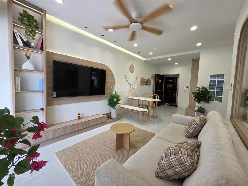 Bán và cho thuê căn góc 3pn2wc sky garden 3 phú mỹ hưng chỉ 6.6 tỷ