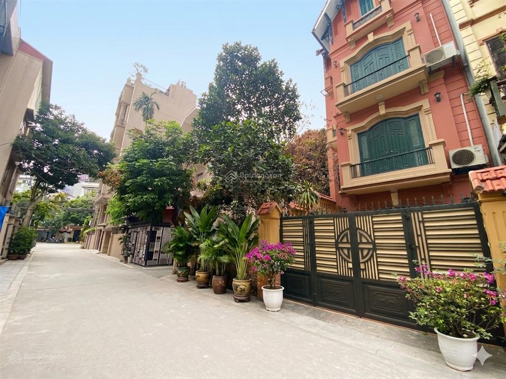 Bán biệt thự cổ phố lâm hạ, 90m2 4 tầng, vỉa hè, dân trí, khu vực đẹp long biên. nhỉnh 30 tỷ