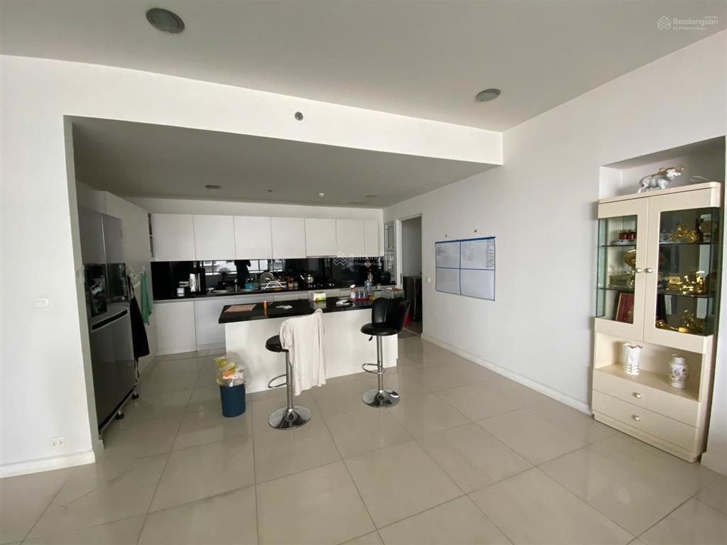 Bán gấp căn 3pn đầy đủ nội thất tại sunrise city, đã có sổ