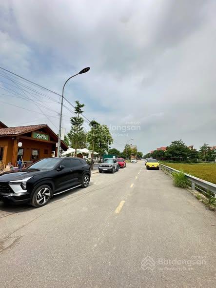 Bán nhanh lô 137m2 khu kinh doanh sầm uất khu dg03 tt quốc oai. 0985 242 ***