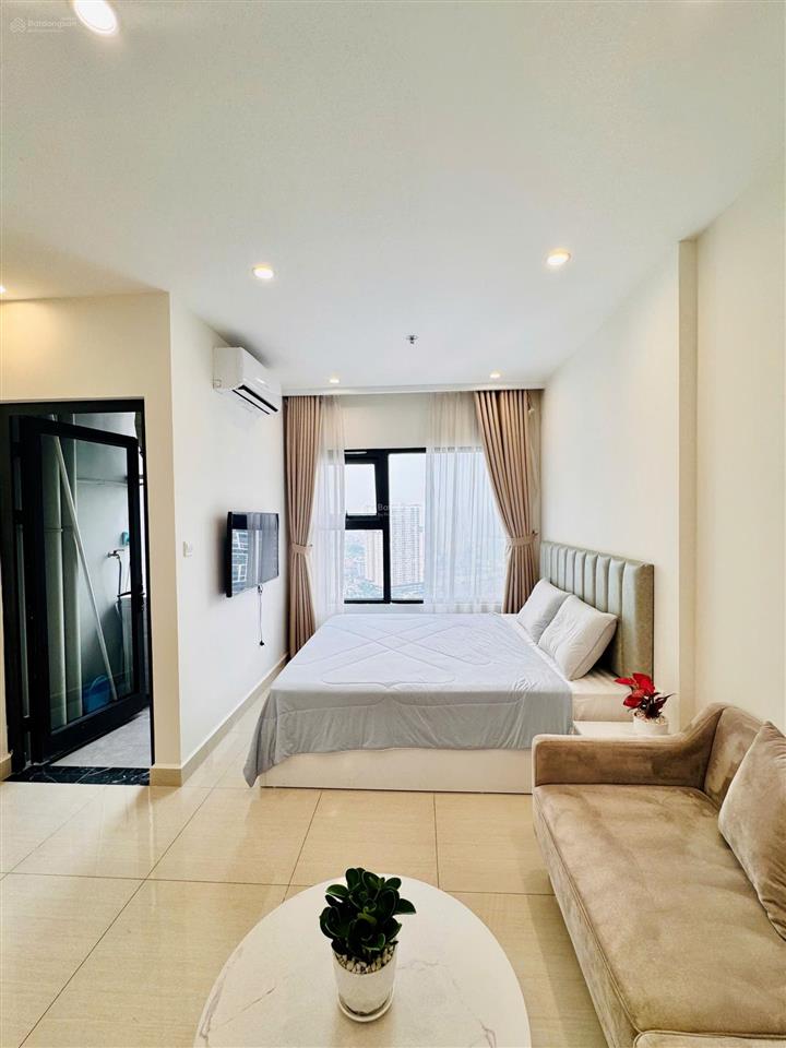 Bán nhanh căn studio the sapphire s301, giá 2 tỷ 030, dt 28m2, full nội thất, view thoáng