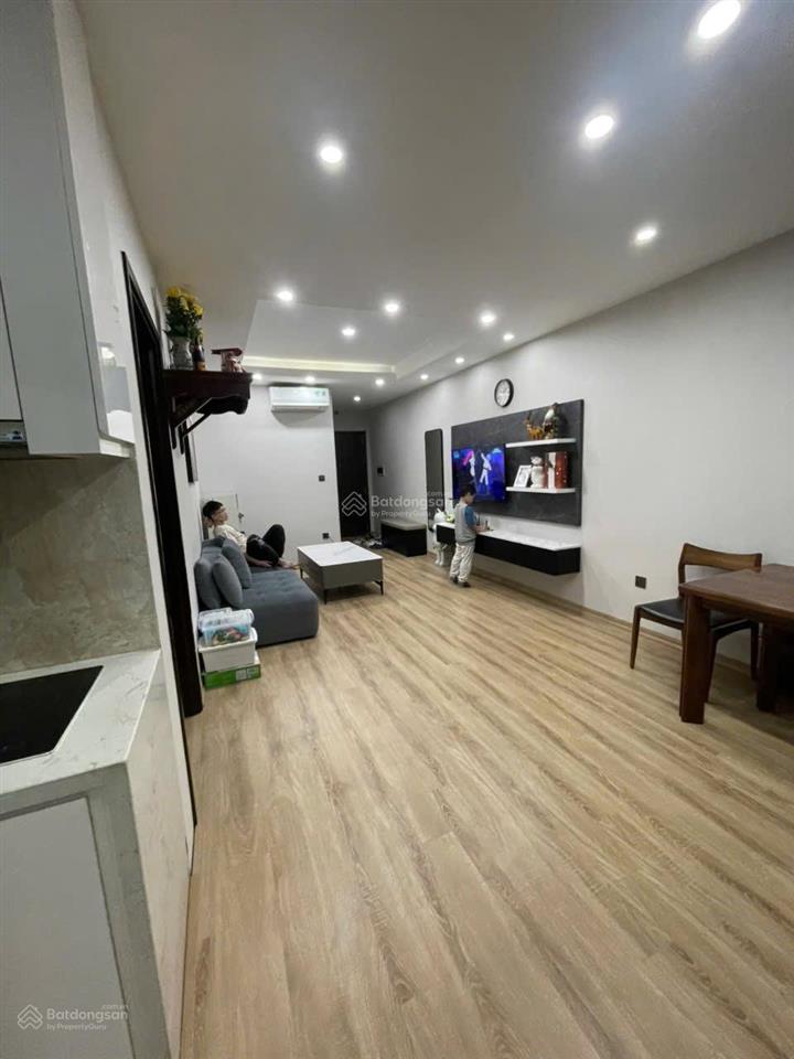 Chính chủ gửi bán căn 2n2wc 71,3m full nt sẵn sổ đỏ tại home city 177 trung kính