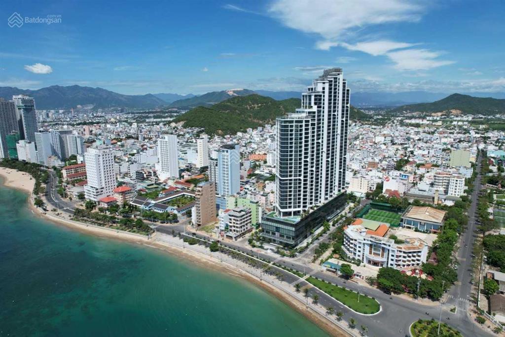 Bán nhanh 504m2 ngang 14m giá 42 tỷ phù hợp xây ks căn hộ. vĩnh hải nha trang 0967 613 ***