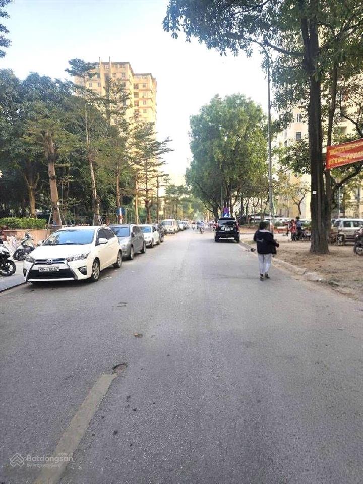 Cần bán gấp lô đất phân lô ngay cạnh himlam vạn phúc hà đông, 50m², mặt tiền 5m, chỉ 13 tỷ 9.