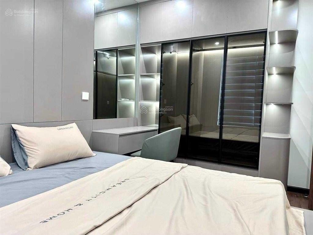 Bán căn 2pn đầy đủ nội thất, diện tích 72m2 view bể bơi ở rivera park hà nội giá 6.9 tỷ