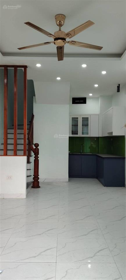 Quang tiến 33,4m2 lô góc. gần ô tô, ngõ rộng. trường học các cấp vincom mega mall ngay đầu ngõ