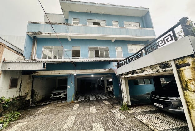 Bán biệt thự mặt tiền Phạm Thế Hiển, Quận 8, 772m², ngang 12m, 3 tầng, pháp lý chuẩn