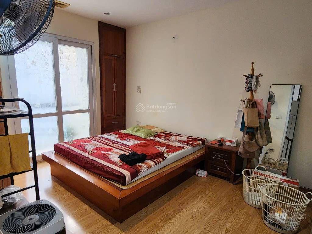Nhà 5 tầng phố minh khai ngõ sh quay đầu, gần nhiều trường đại học 70m2. giá 13 tỷ 9