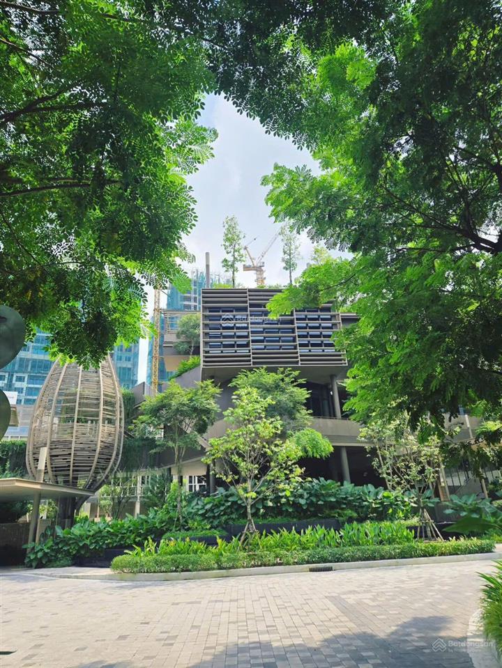 Một căn villa song lập giá hời da the orchard capitaland đối diện aeon mall và công viên trung tâm