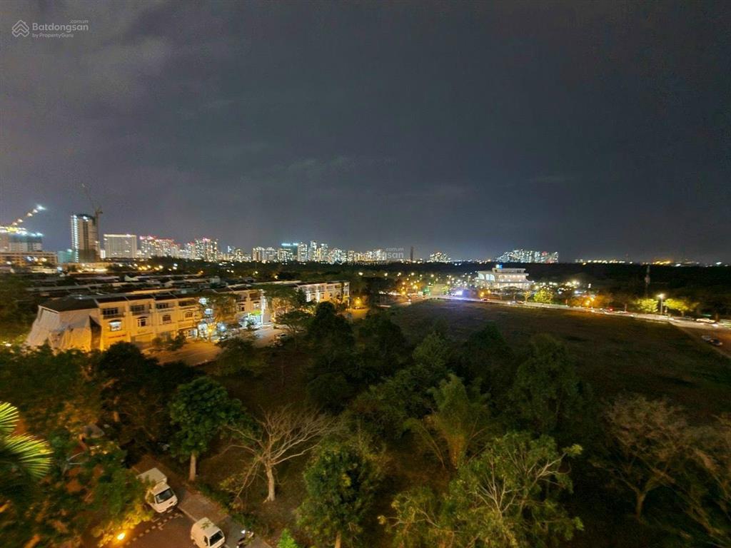 Cần bán nhanh căn hộ sky garden, rõ ràng giá rẻ thị trường. 0917 300 *** em hằng