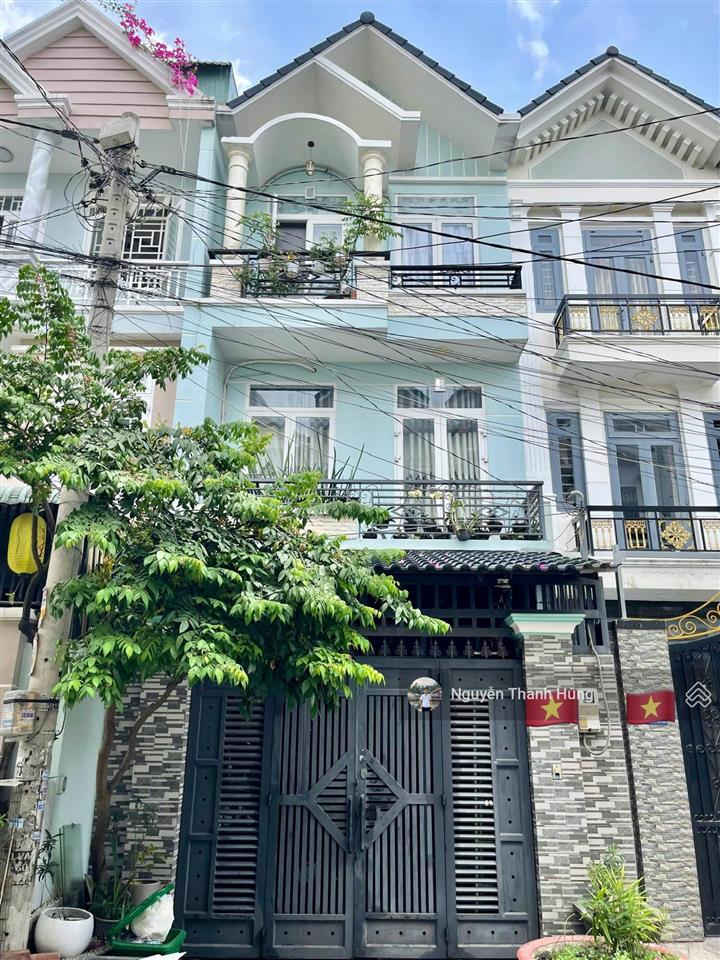 Bán nhà 3 tầng đúc hẻm xe hơi huỳnh thị hai q12 giá rẻ 6,3 tỷ. diện tích 82m2 (4,6x18)